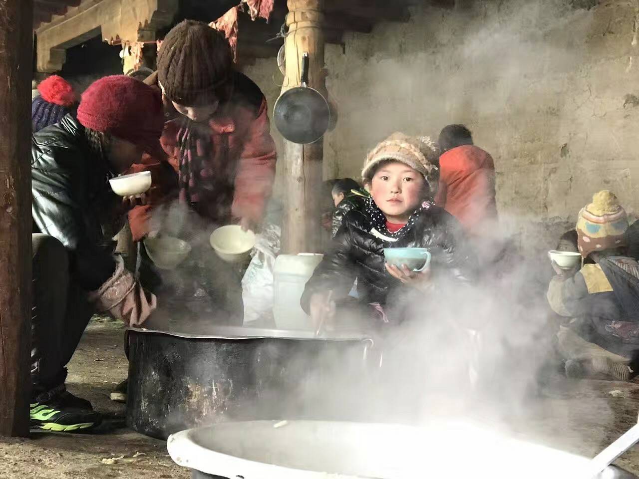 重庆彦霖茶文化有限公司公益回顾丨家国同欢月同圆 温暖满载甘孜州(图10)